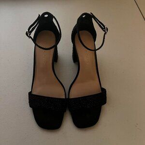 Kelly & Katie Women's Black Courts